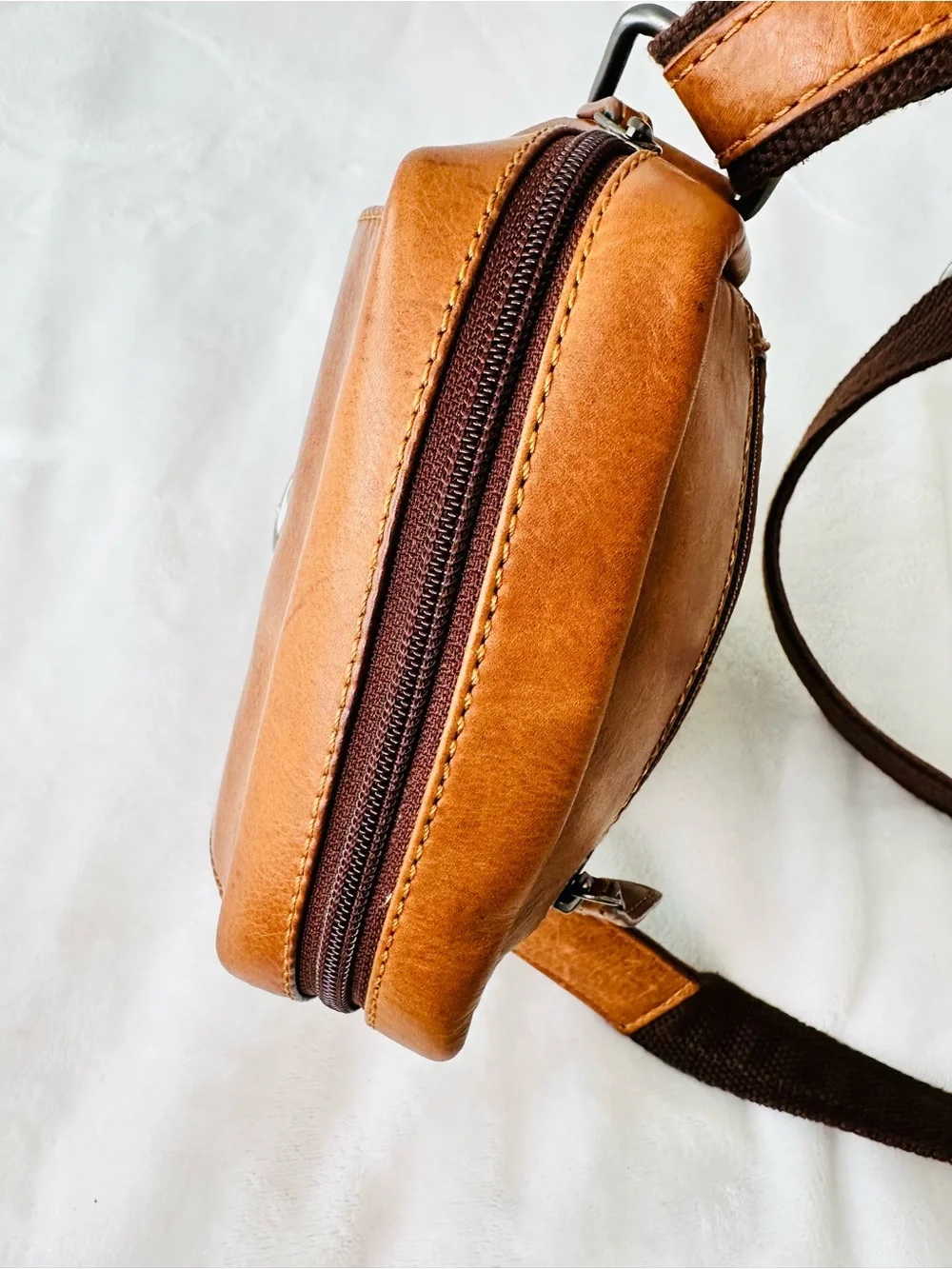Hill Burry Leather Crossbody Bag